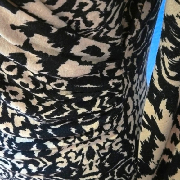 MAX MARA Long Sleeve Animal Print Blouse Shirt Top Sz Large Abstract Wrap - Picture 3 of 13